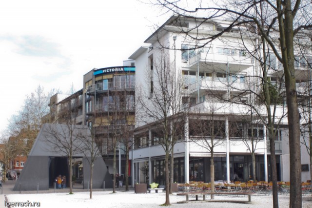Площадь BURGHOF и прилегающие к ней с одноимённым названием отель, ресторан и бар